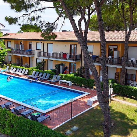 Villaggio Dei Gelsomini Bibione Esterno foto